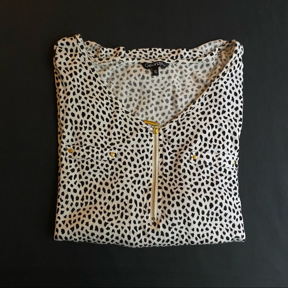 Blouse - Picture 2 of 7